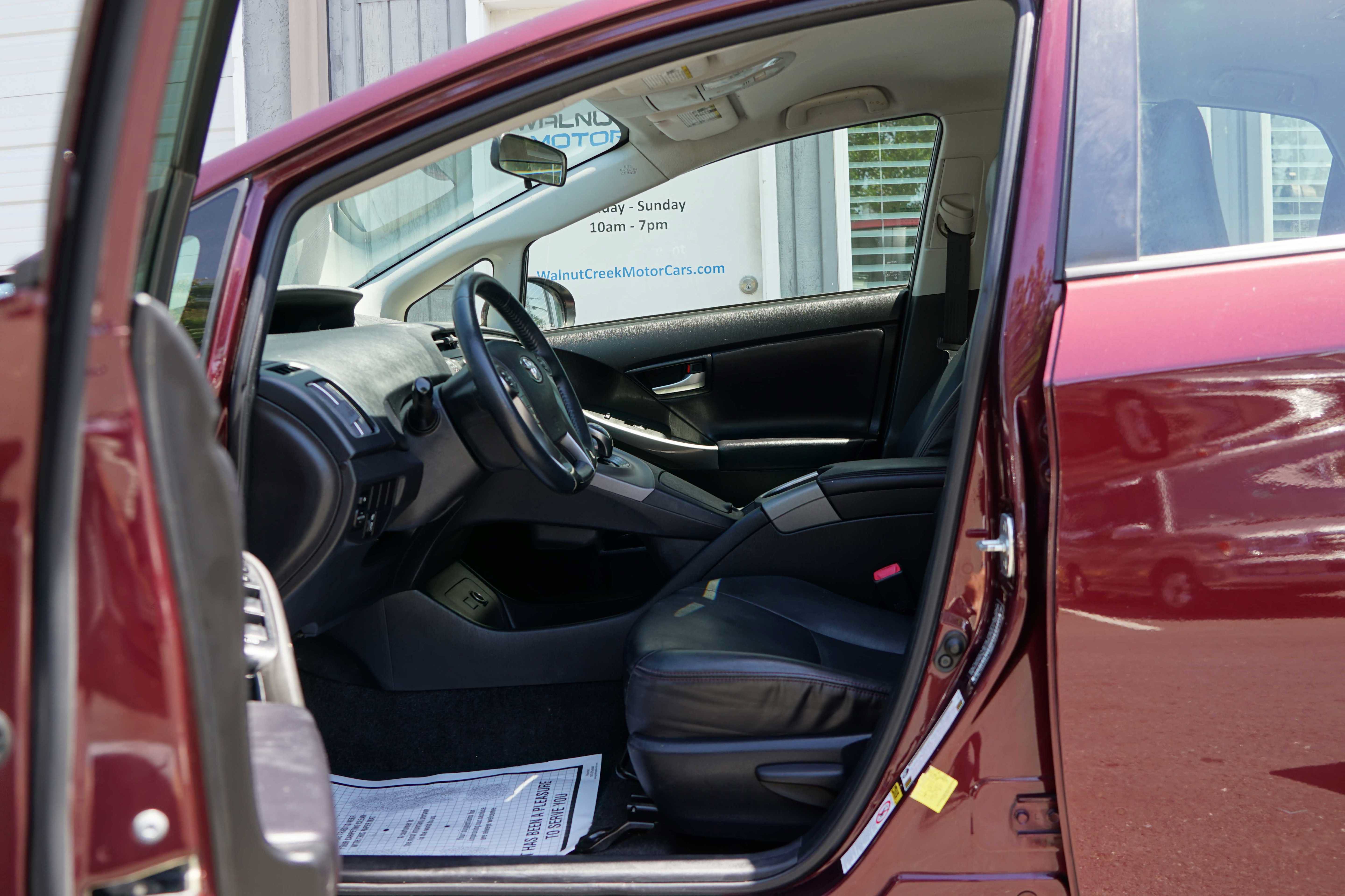Used 2013 Toyota Prius Persona Series FWD image 36