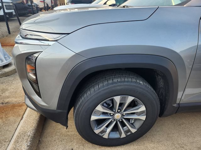 Used 2026 Chevrolet Equinox LT FWD image 7