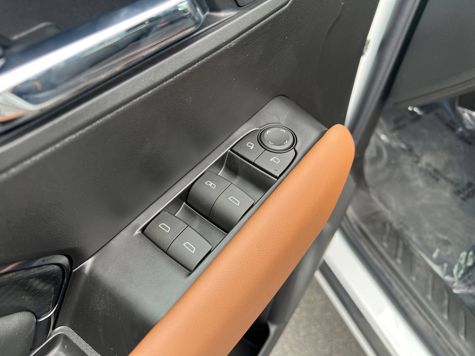 New 2026 GMC Canyon AT4 w/ AT4 Premium Package AWD/4WD image 11