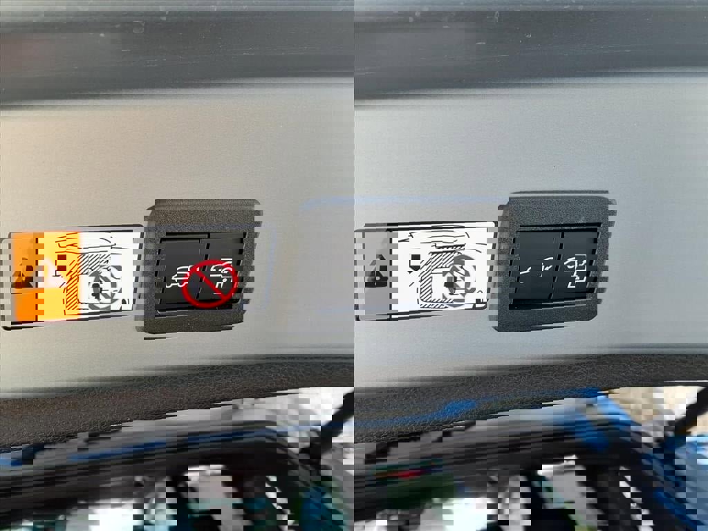 Certified 2026 Toyota Corolla Cross XSE w/ Convenience Package image 6