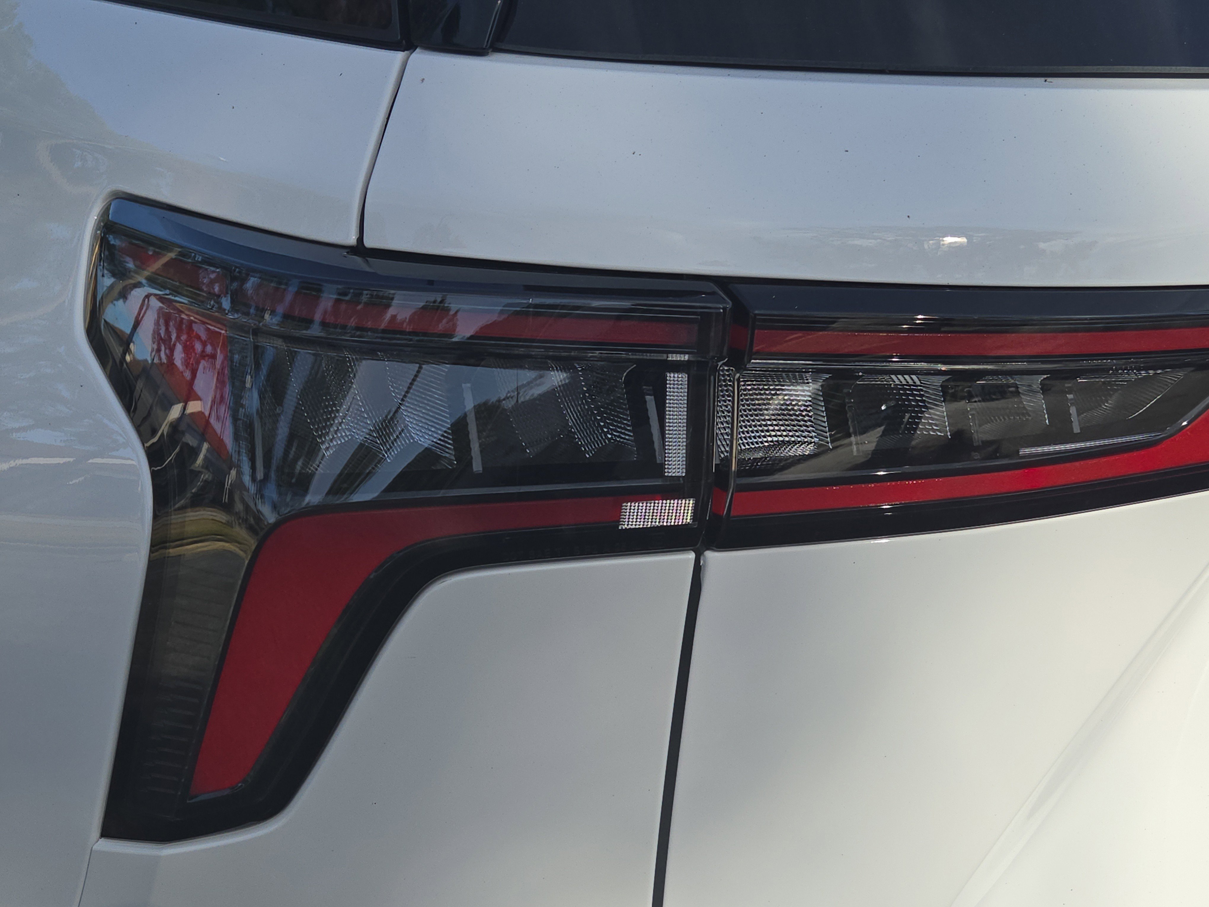 New 2026 Chevrolet Equinox LT w/ Convenience Package II FWD image 17