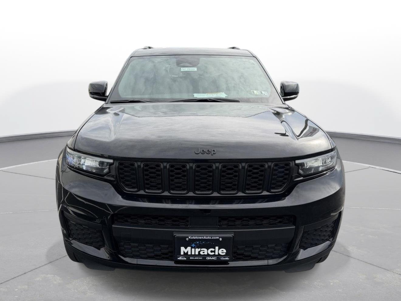 Used 2023 Jeep Grand Cherokee L Laredo AWD/4WD image 6
