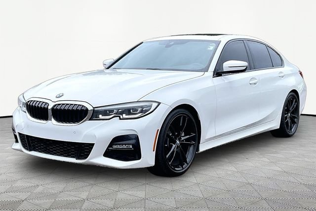 Used 2021 BMW 330i Sedan w/ M Sport Package RWD image 3