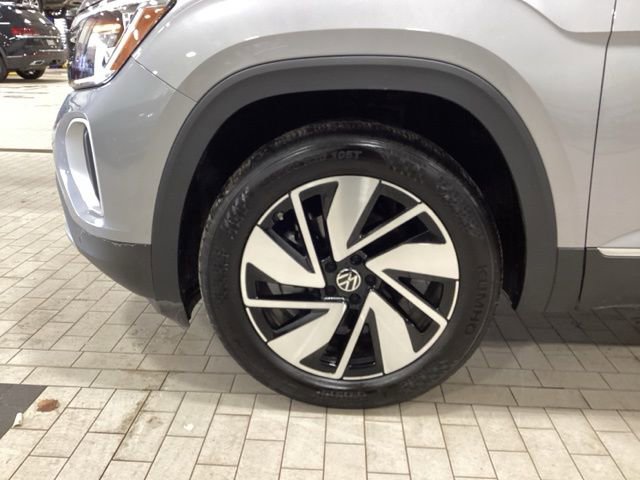 Certified 2025 Volkswagen Atlas SEL image 24