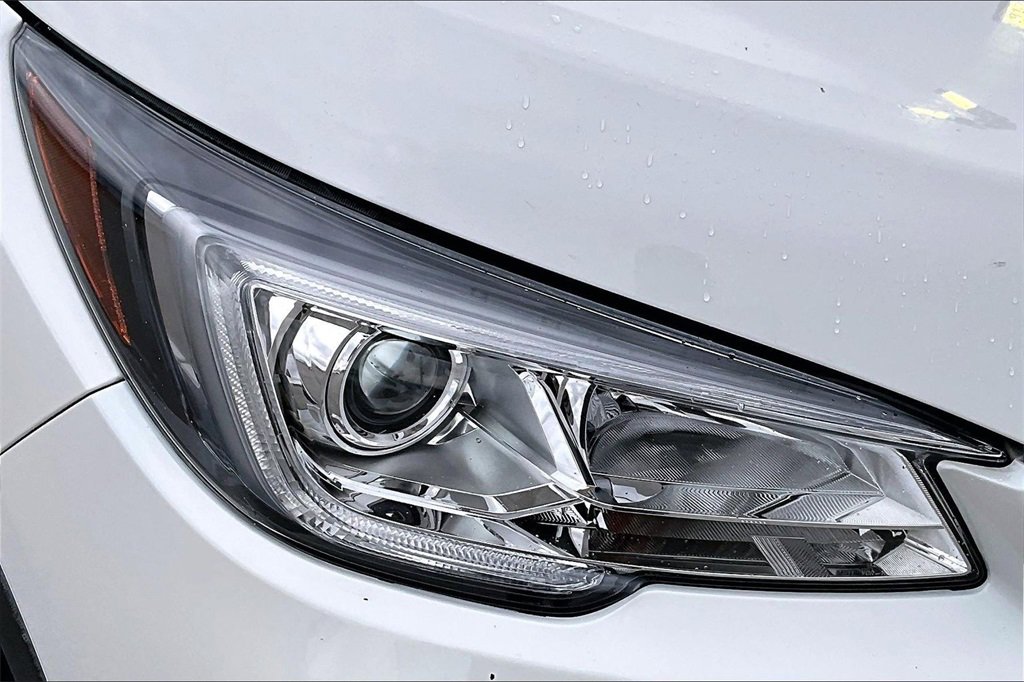 Used 2020 Subaru Ascent Premium w/ Convenience Package image 32