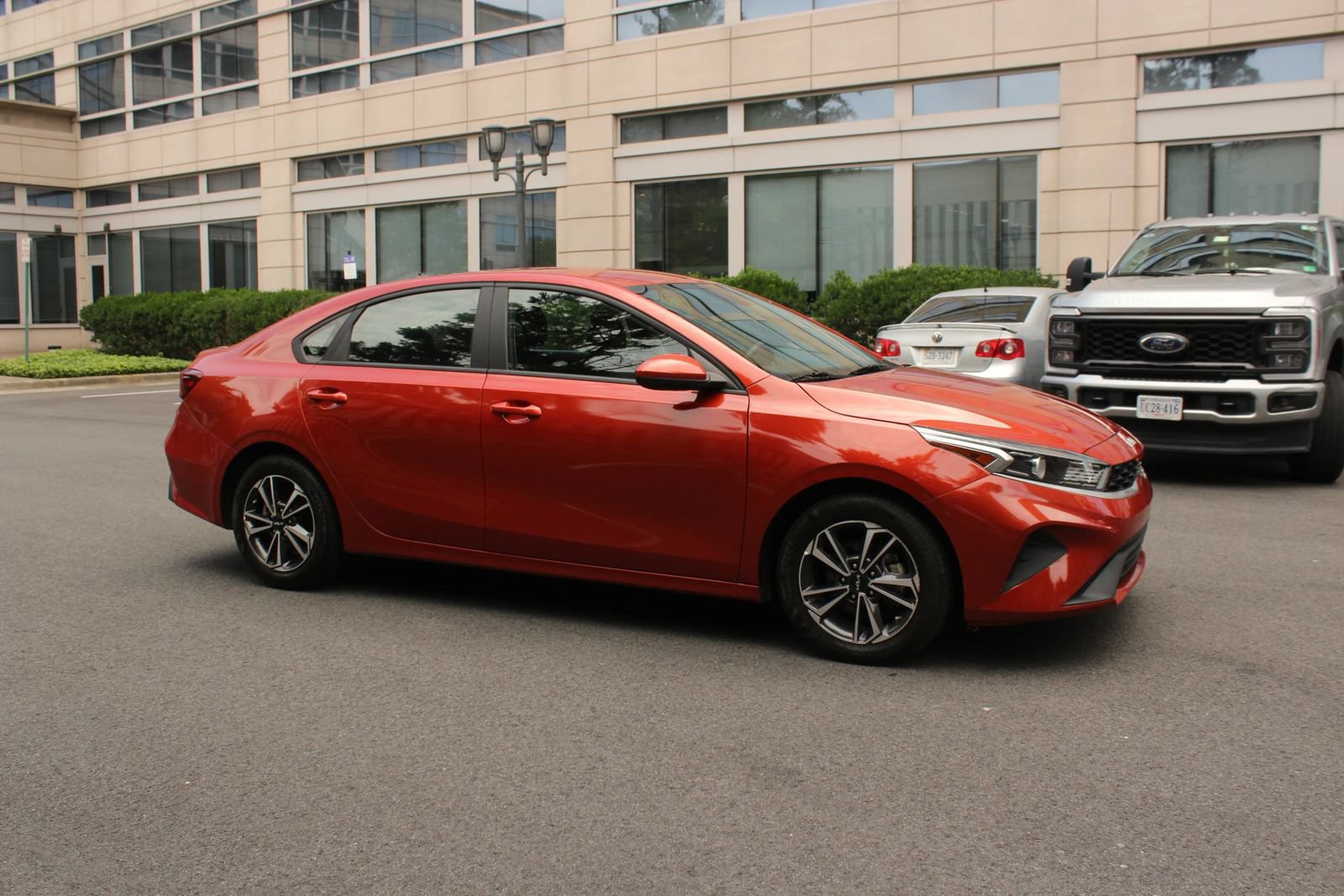 Used 2024 Kia Forte LXS FWD image 2