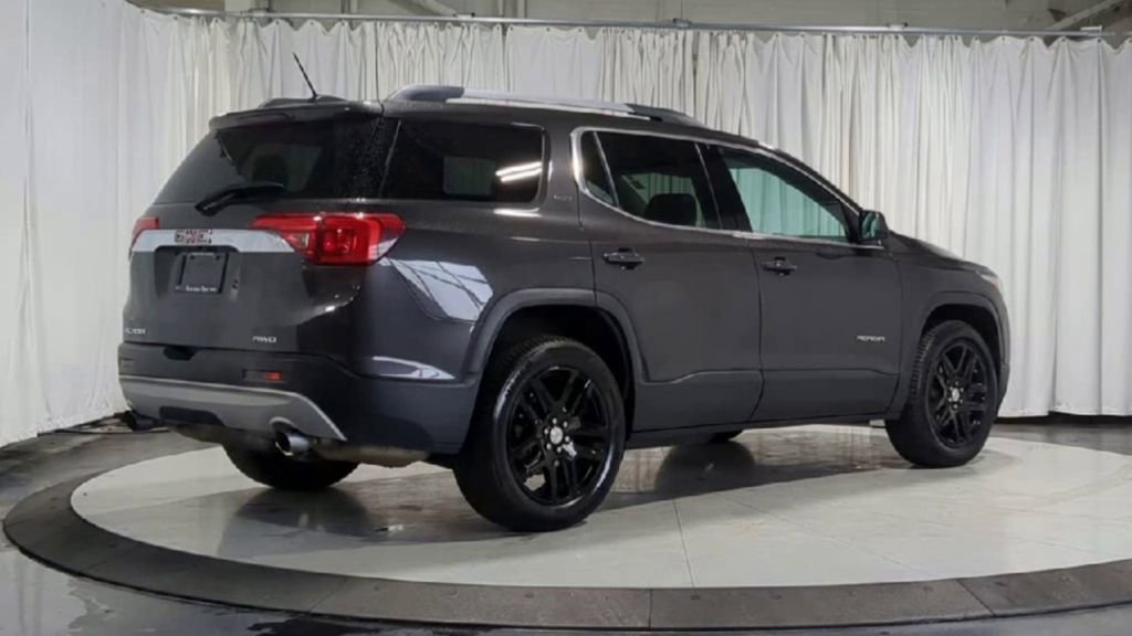 Used 2019 GMC Acadia SLT w/ LPO, Cargo Package AWD/4WD image 10