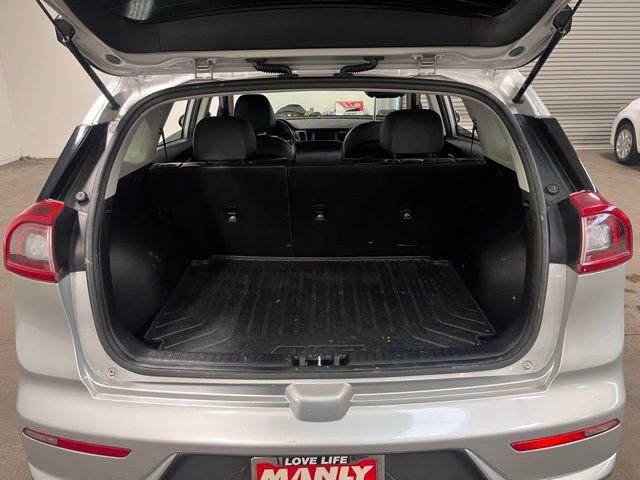 Used 2018 Kia Niro EX image 16