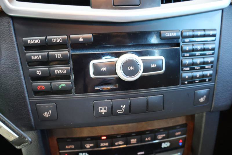 Used 2012 Mercedes-Benz E 350 4MATIC Sedan image 19