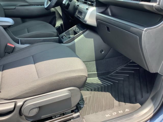 Used 2025 Hyundai Kona SEL image 29