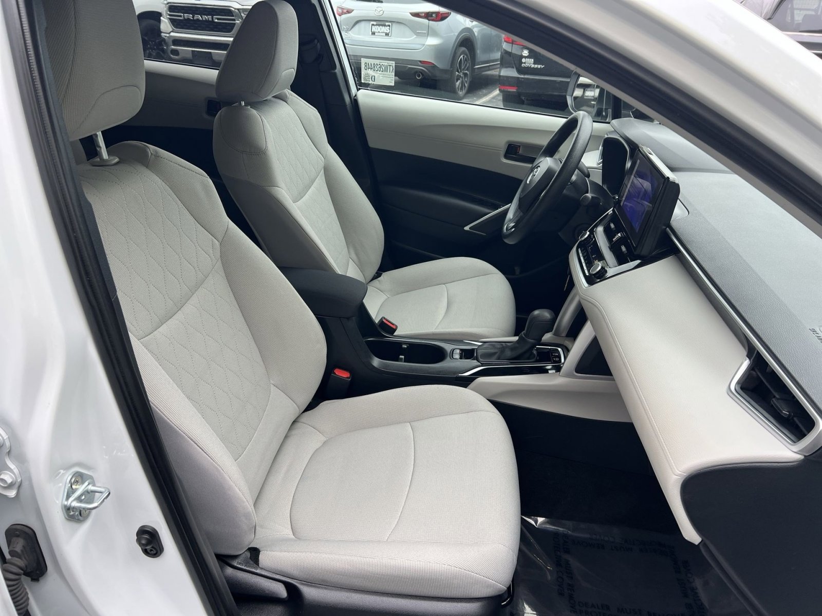 Used 2023 Toyota Corolla Cross L FWD image 32