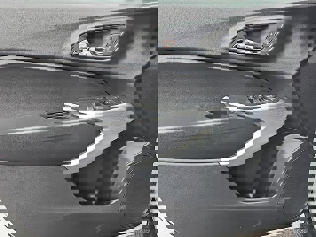 New 2026 Chevrolet Trax RS w/ Driver Confidence Package image 20