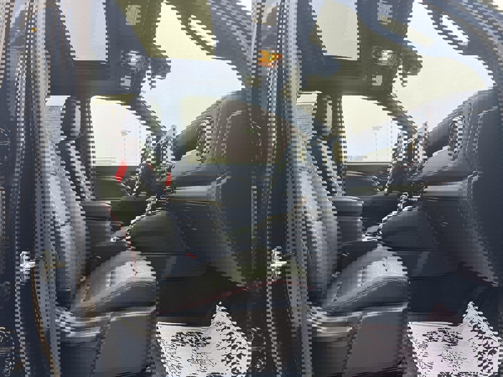 Used 2024 Chevrolet Colorado Z71 w/ Z71 Convenience Package 2 image 31