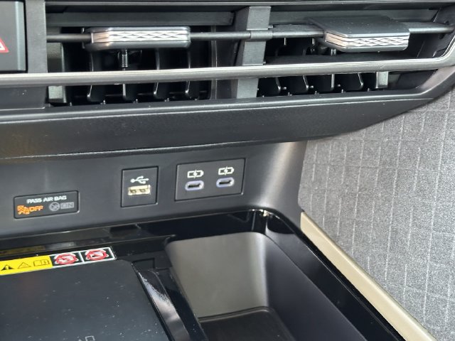 Used 2026 Toyota Camry XLE FWD image 20