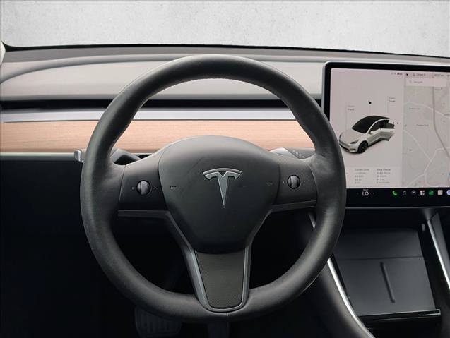 Used 2021 Tesla Model Y Long Range AWD/4WD image 16