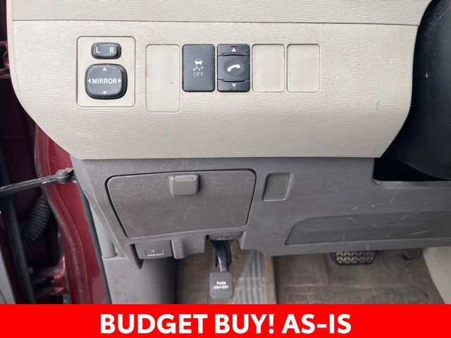 Used 2014 Toyota Sienna L image 24