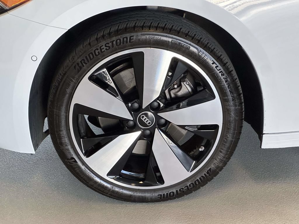Used 2025 Audi A5 2.0T Premium Plus w/ Premium Plus AWD/4WD image 9