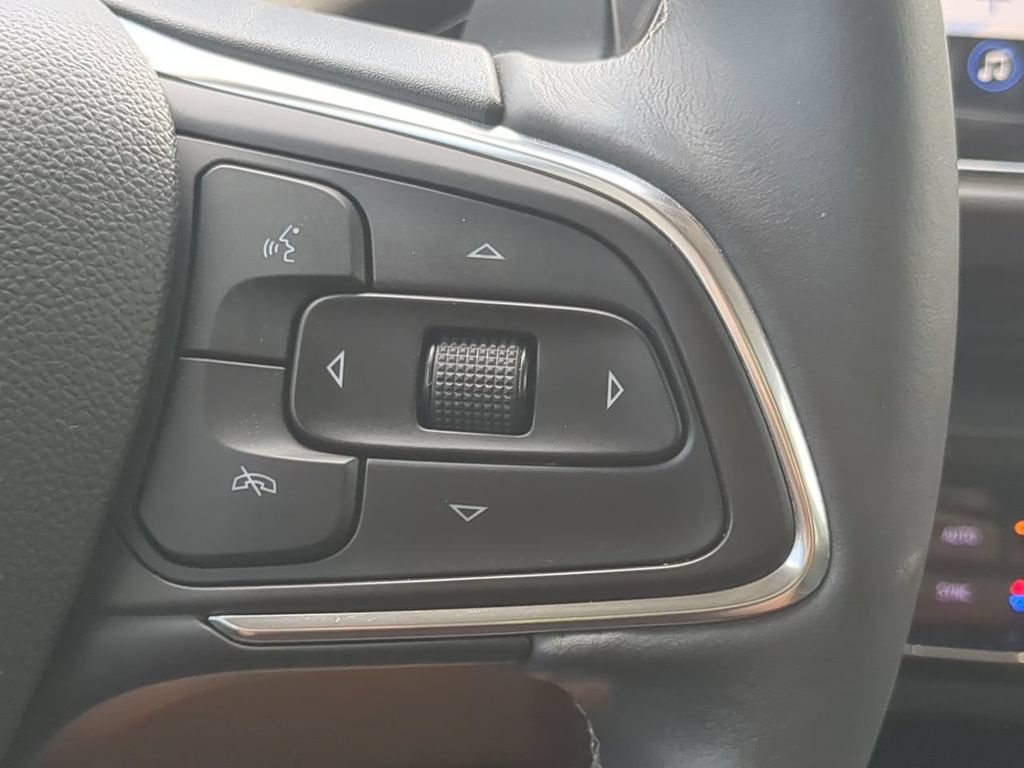 Used 2023 Buick Envision Avenir FWD image 24