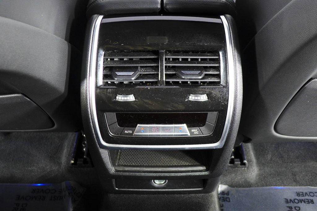 Used 2022 BMW X6 xDrive40i w/ M Sport Package image 23