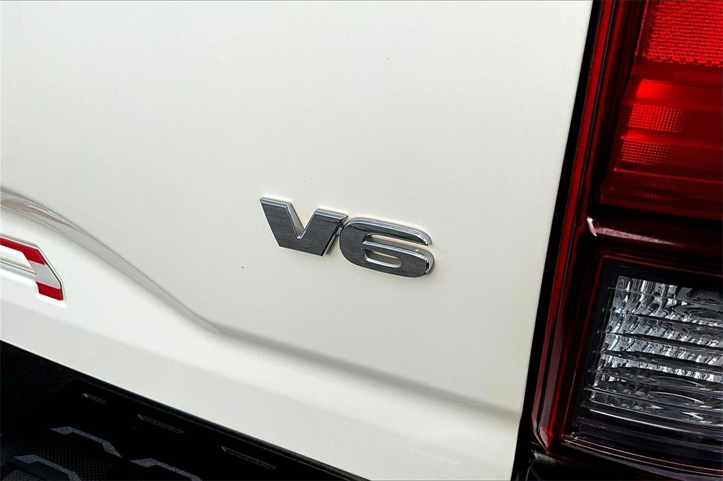 Used 2019 Toyota Tacoma SR5 image 25