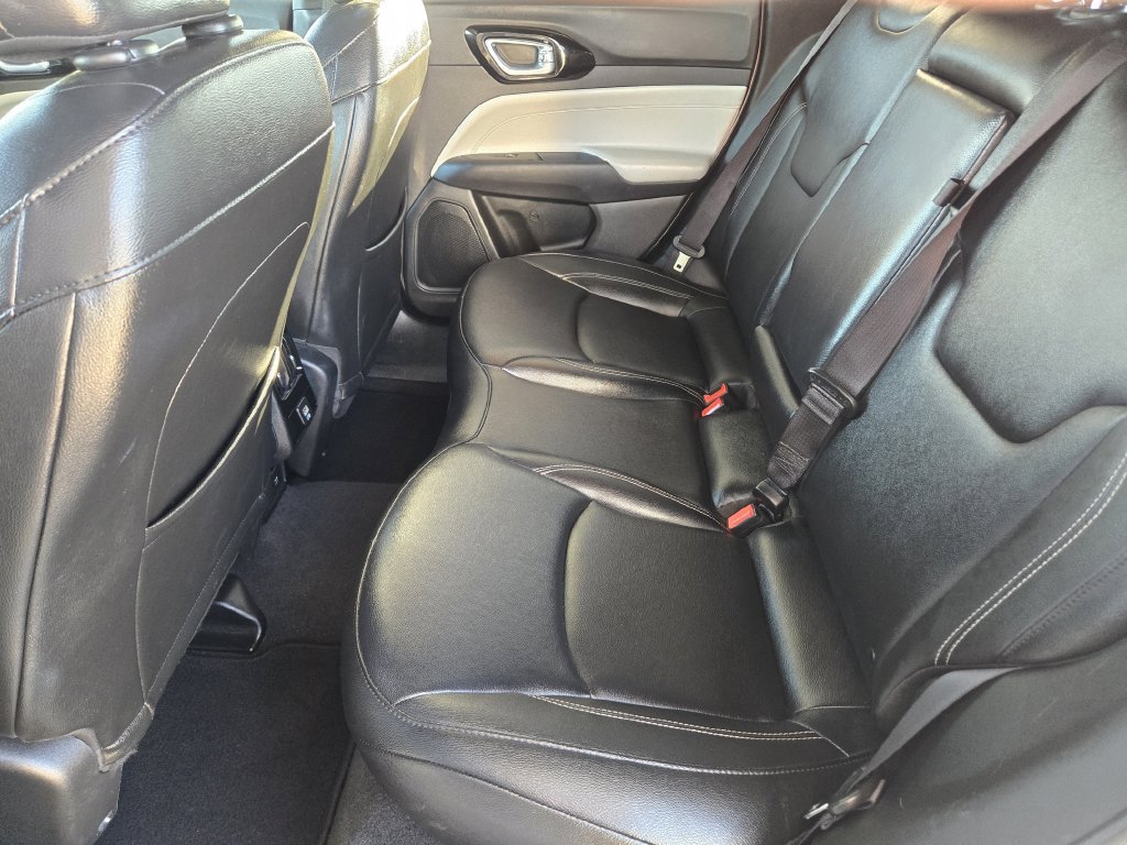 Used 2025 Jeep Compass Limited AWD/4WD image 28