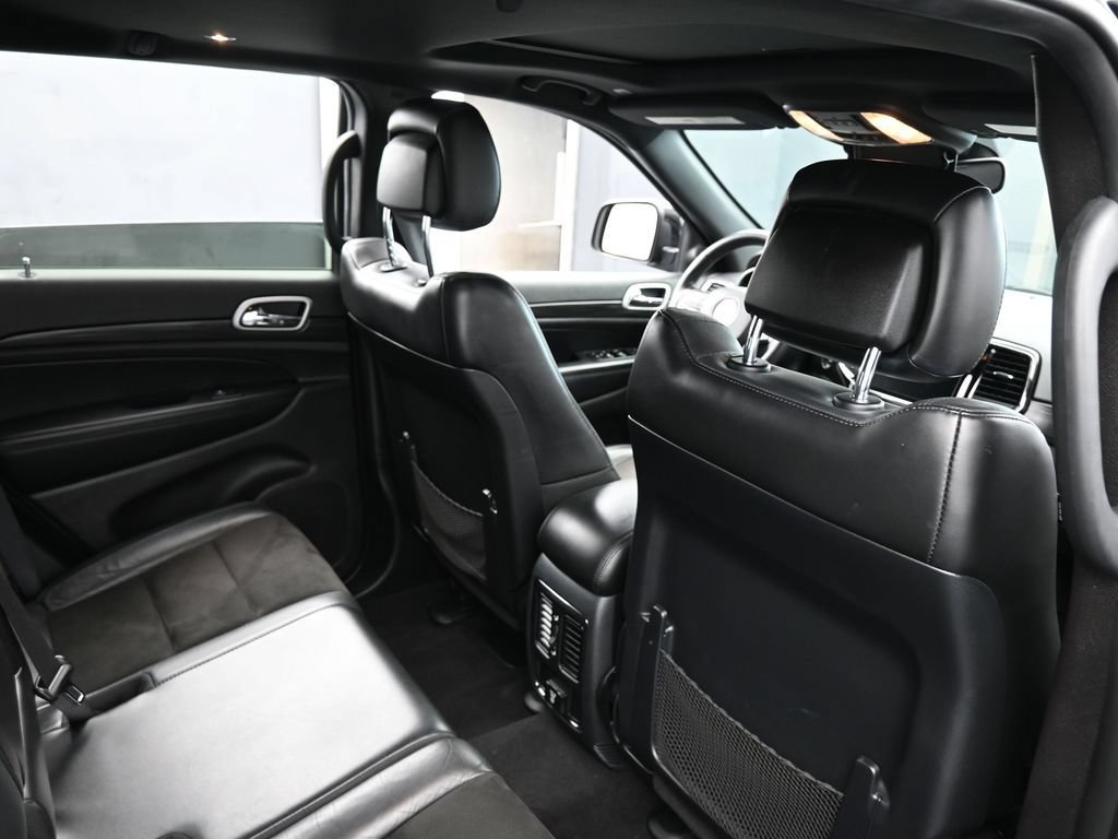 Used 2020 Jeep Grand Cherokee Altitude RWD image 43