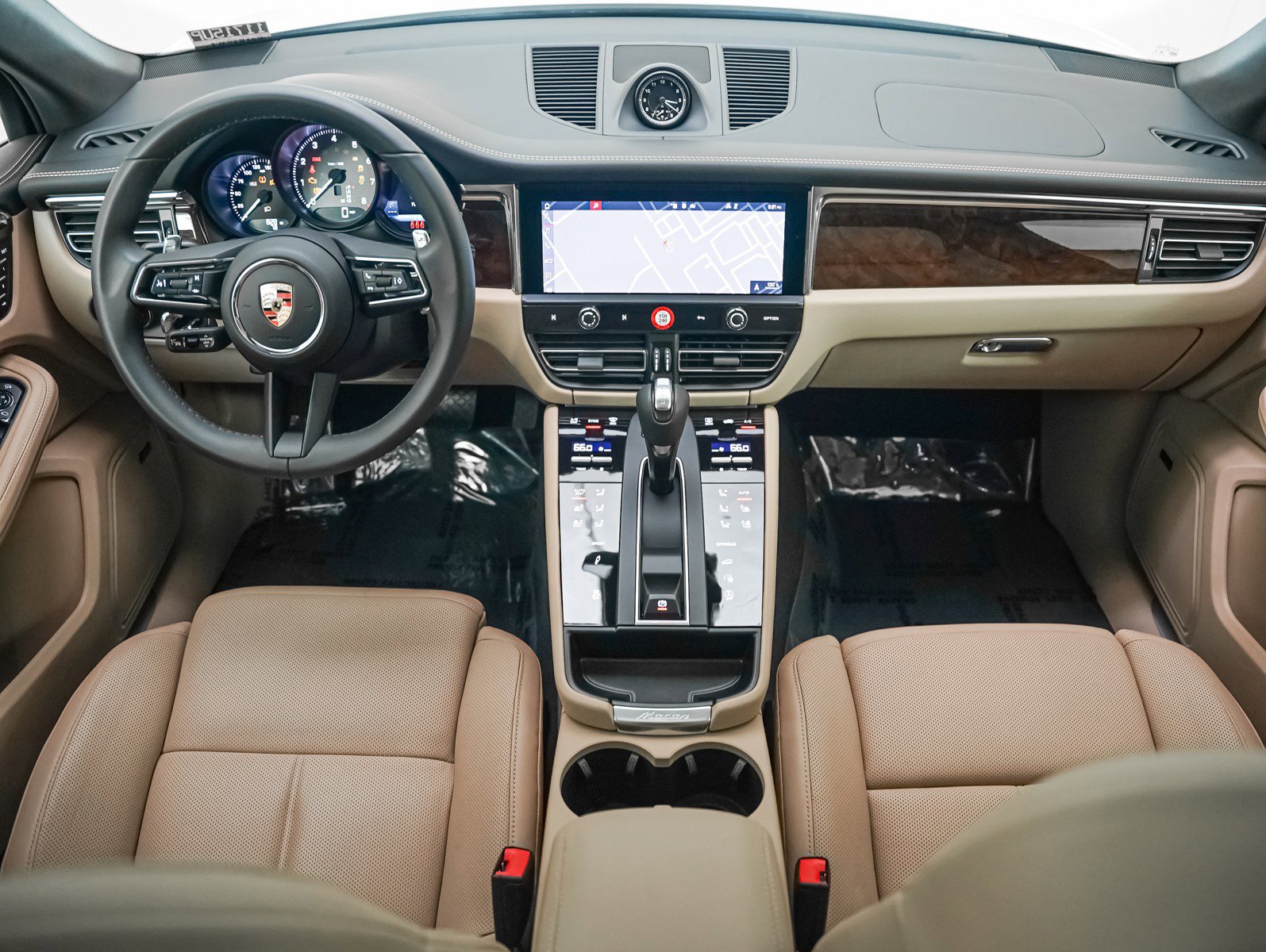 Certified 2025 Porsche Macan S image 15