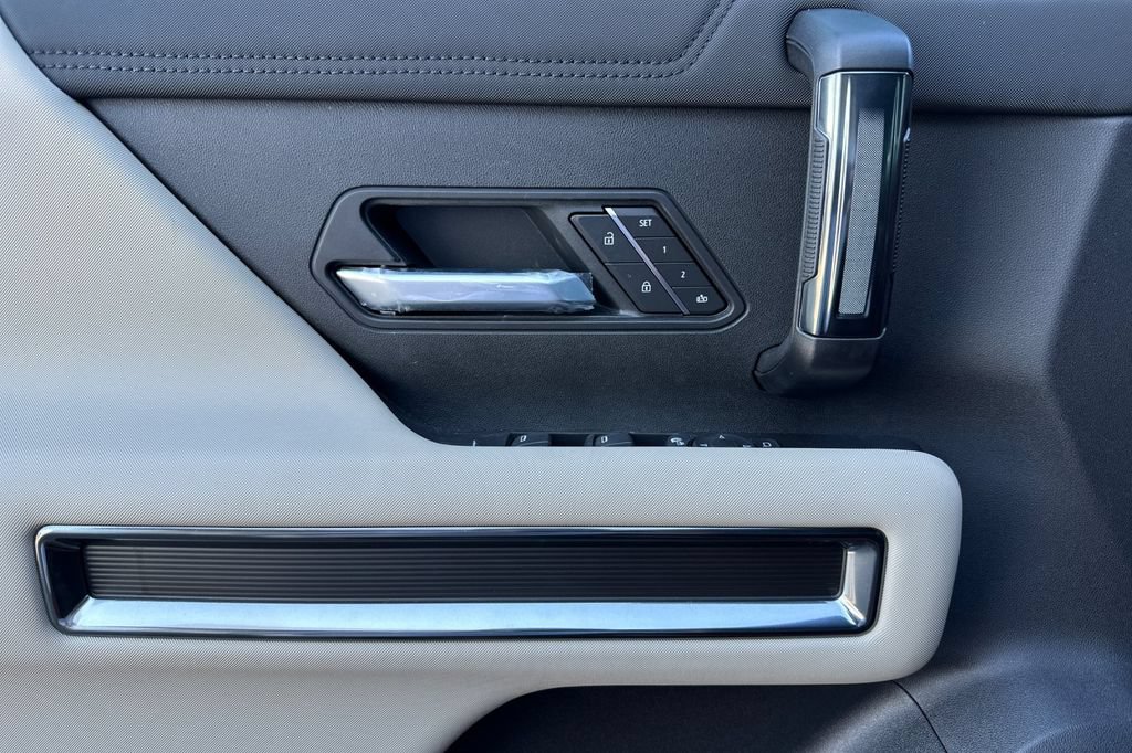 New 2026 GMC Hummer EV SUV AWD/4WD image 9
