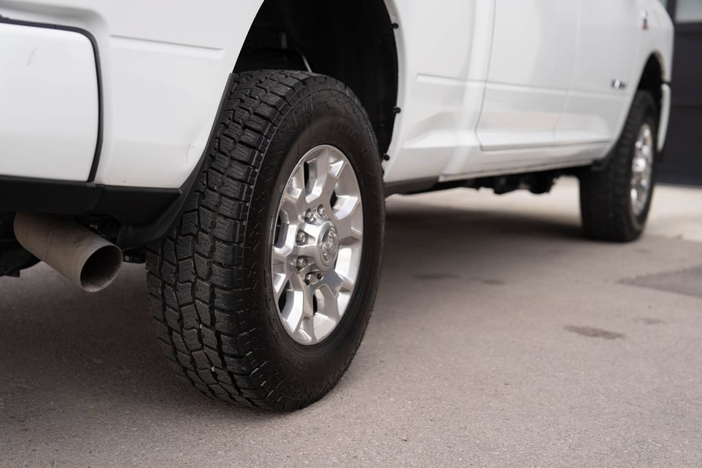 Used 2024 RAM 2500 Laramie w/ Safety Group AWD/4WD image 10