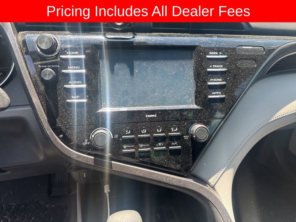 Used 2020 Toyota Camry LE FWD image 11