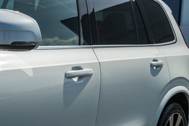 Certified 2023 Volvo XC90 B6 Ultimate w/ Protection Package Premier AWD/4WD image 17