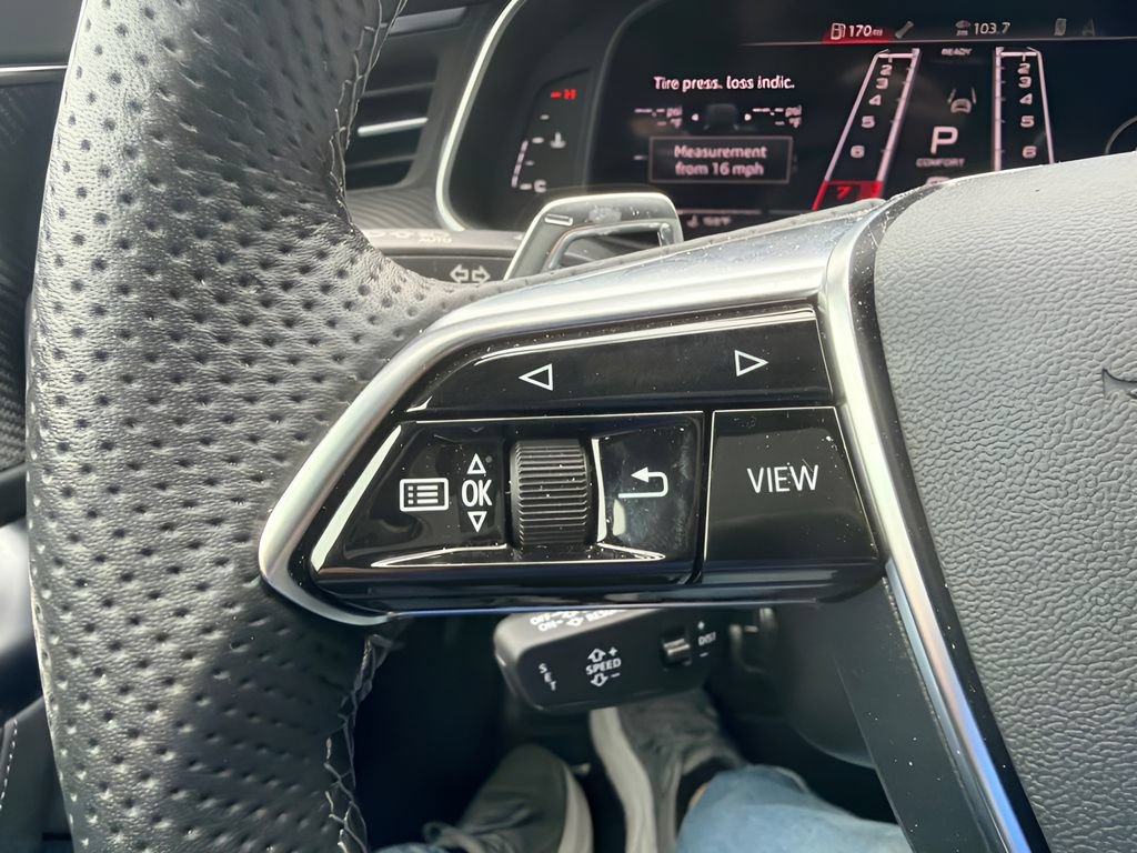 Used 2023 Audi RS 6 AWD/4WD image 31