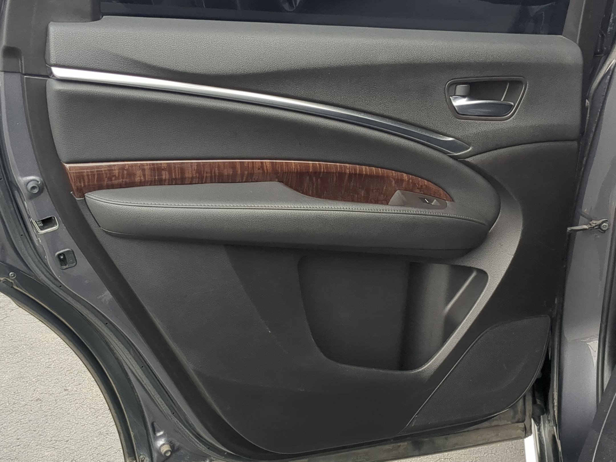 Used 2018 Acura MDX FWD image 32