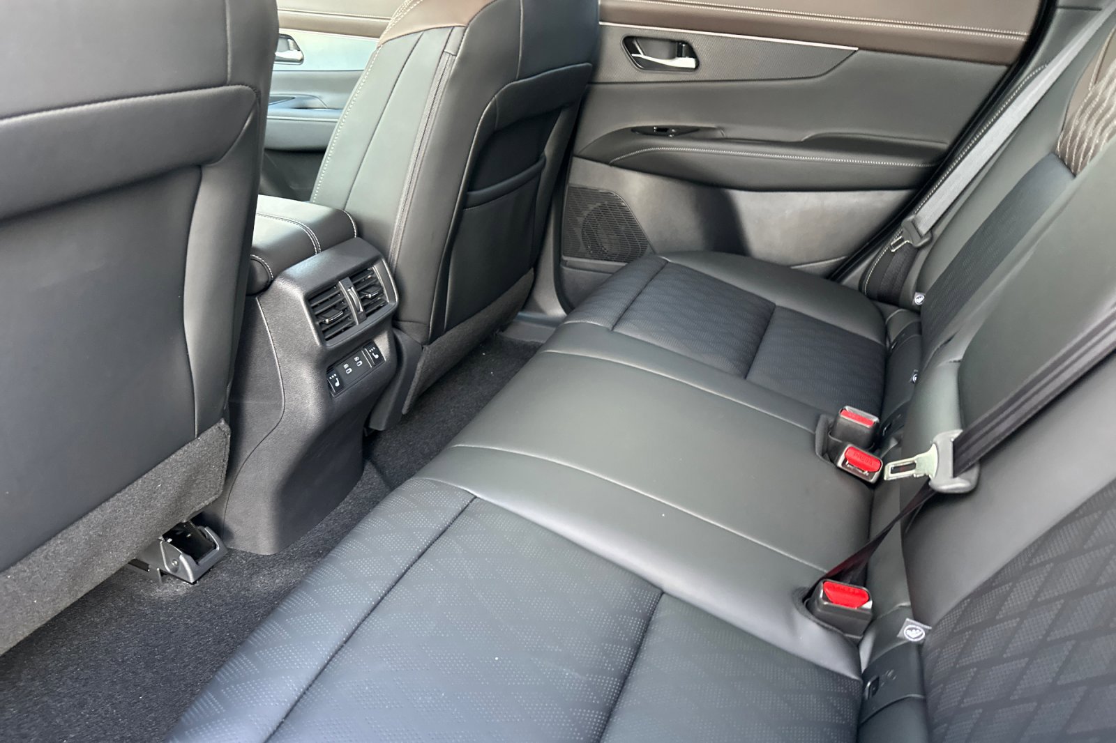 New 2026 Nissan Murano Platinum image 12