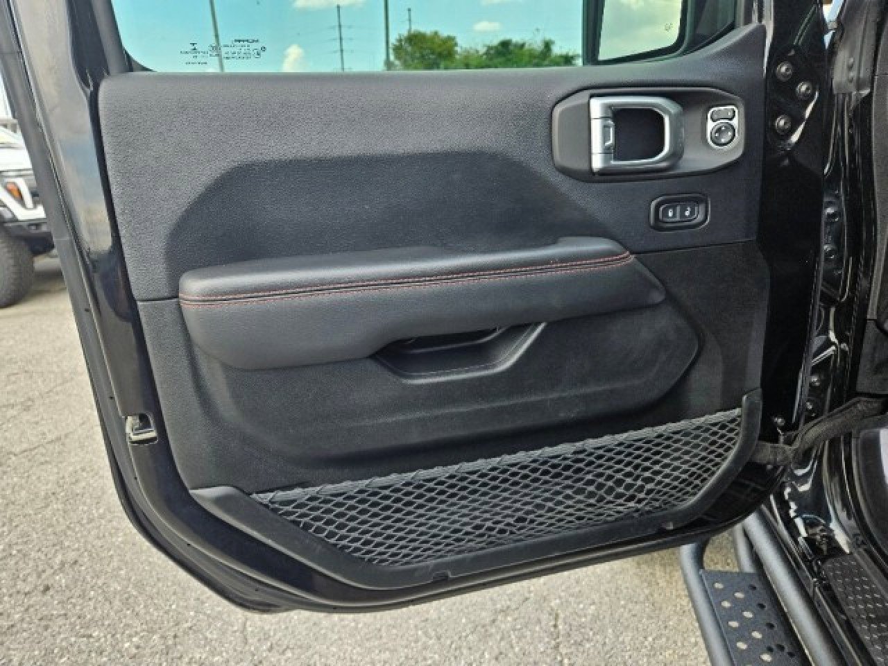 Used 2019 Jeep Wrangler Unlimited Rubicon image 17