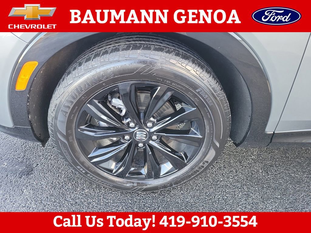 Used 2024 Buick Envista Sport Touring w/ Convenience I Package FWD image 24