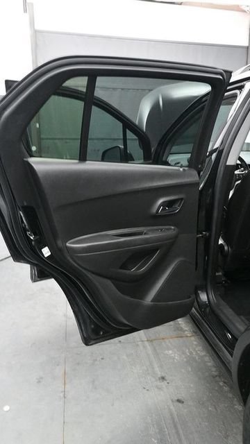 Used 2020 Chevrolet Trax LT w/ LT Convenience Package FWD image 12