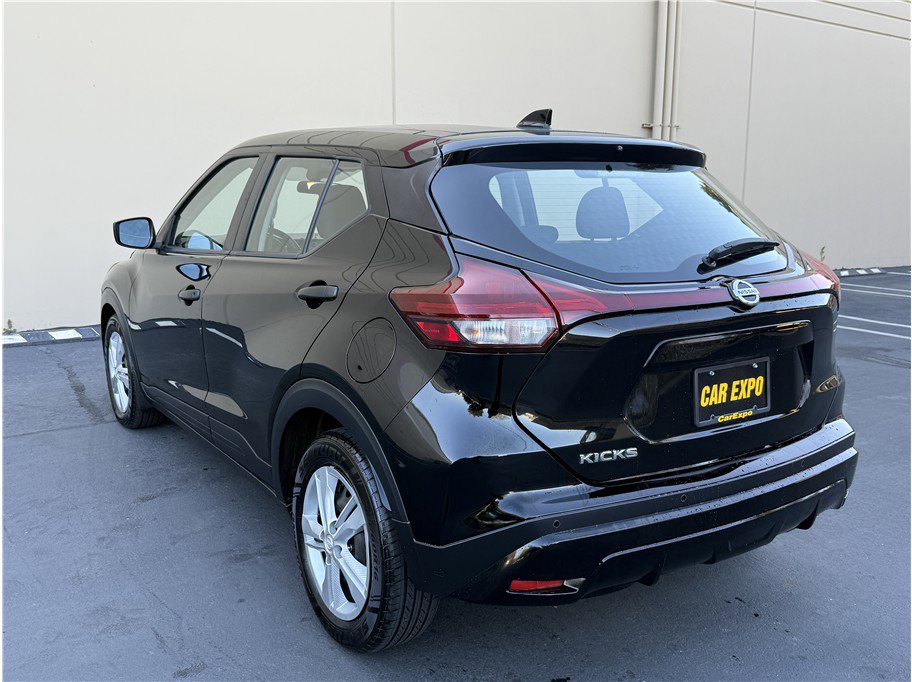 Used 2021 Nissan Kicks S image 24