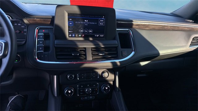 Used 2023 Chevrolet Suburban LS w/ Driver Alert Package image 10