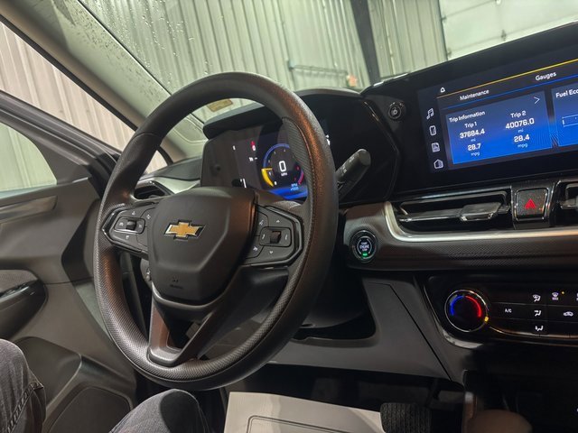 Used 2024 Chevrolet TrailBlazer LT w/ Driver Confidence Package image 18