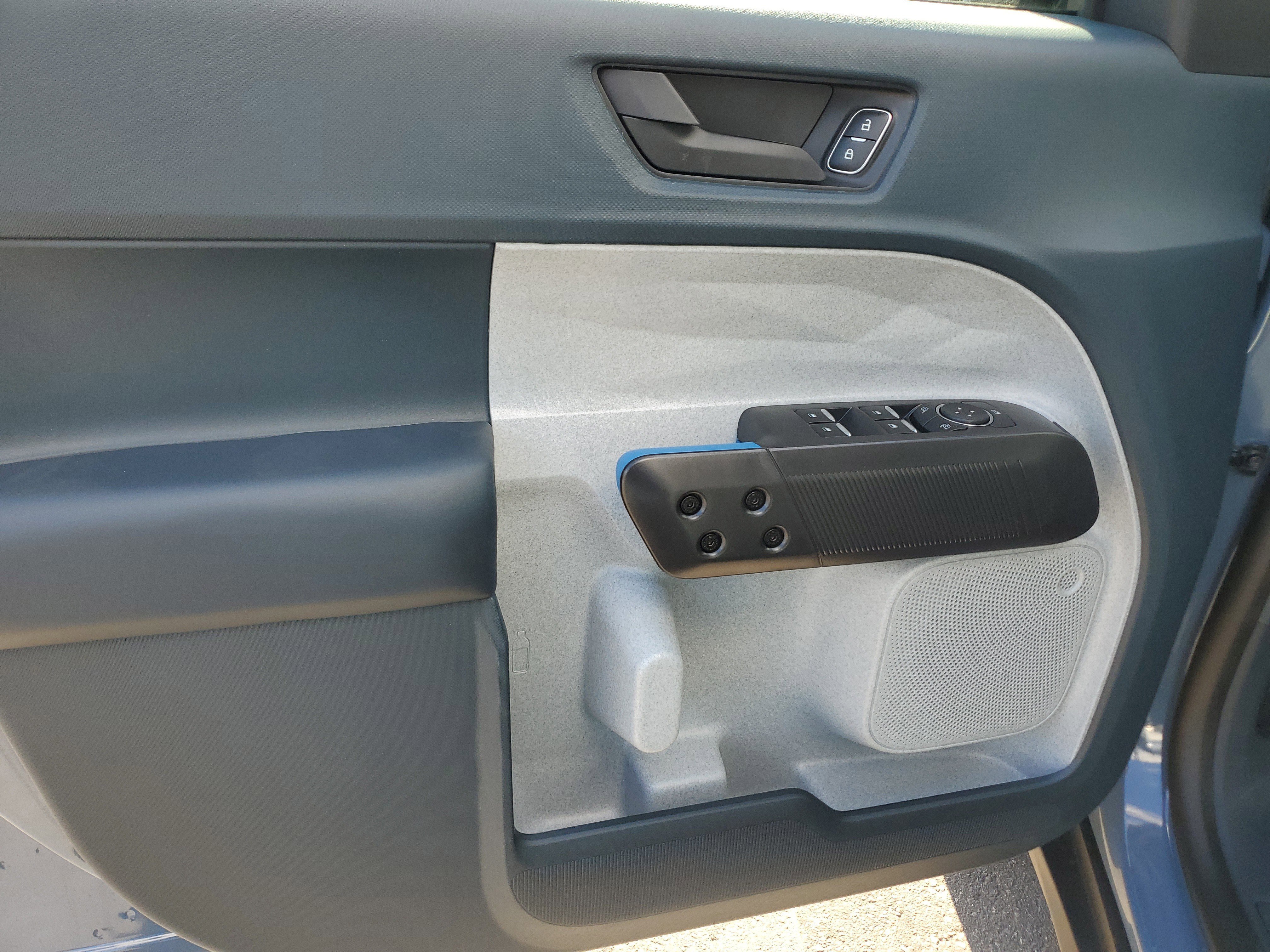 New 2026 Ford Maverick XLT w/ XLT Luxury Package FWD image 12