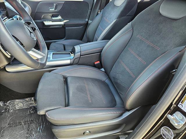Used 2025 Mercedes-Benz GLA 250 image 15