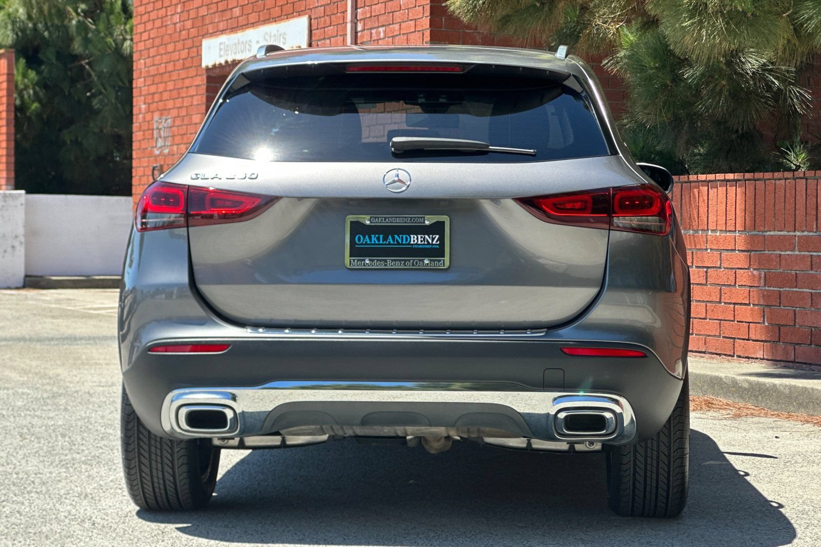 Certified 2023 Mercedes-Benz GLA 250 w/ Premium Package image 5