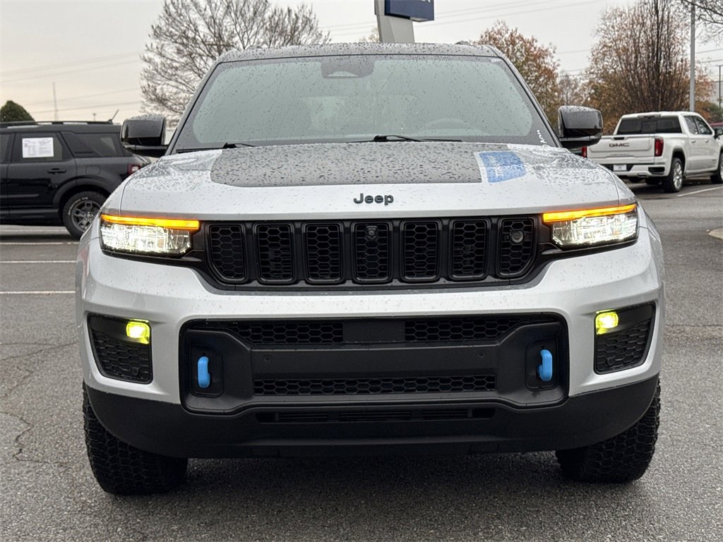 Used 2022 Jeep Grand Cherokee Trailhawk w/ Advanced Protech Group II image 8