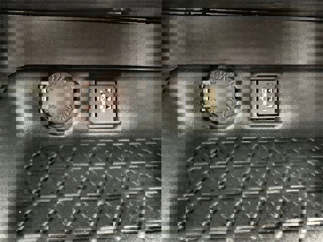 New 2025 Toyota RAV4 SE image 27