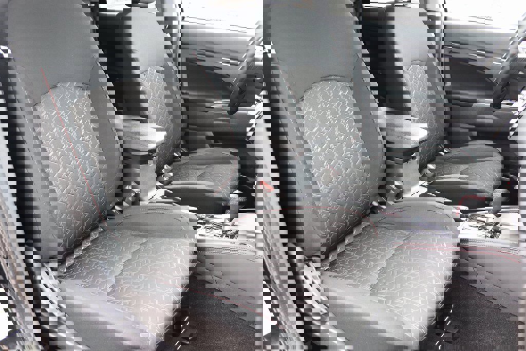 Used 2025 Mitsubishi Outlander Sport LE image 24