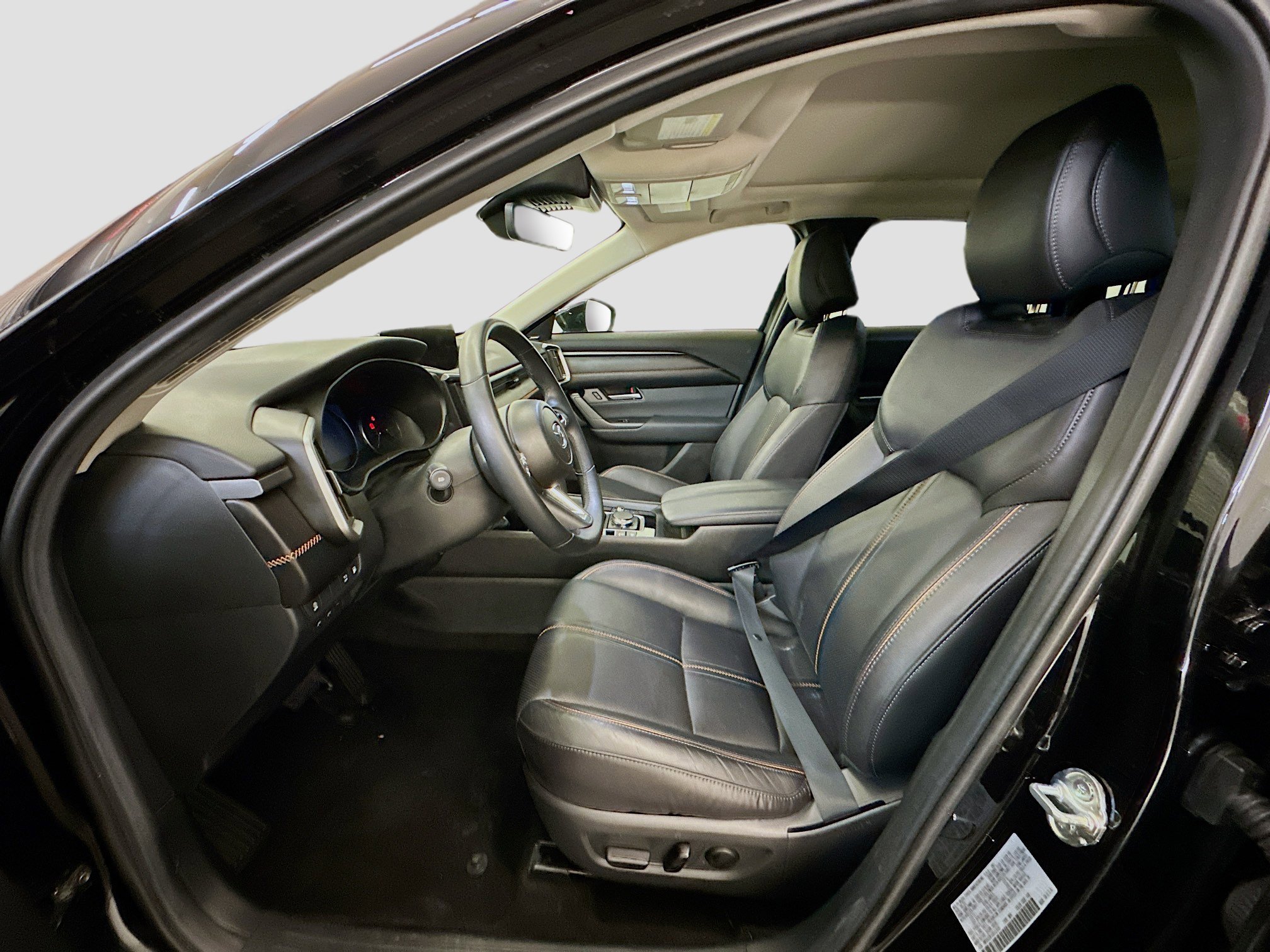 Used 2025 MAZDA CX-50 AWD 2.5 Hybrid w/ Premium Pkg image 13