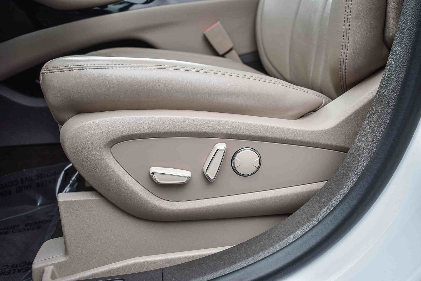 Used 2022 Lincoln Nautilus Reserve w/ Luxury Package image 18