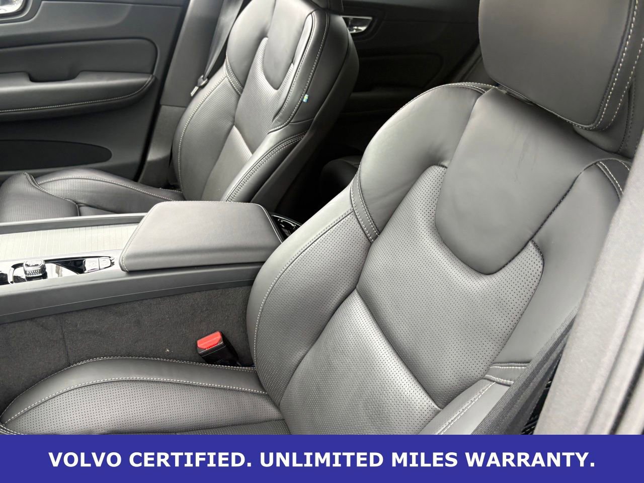 Certified 2024 Volvo XC60 B5 Ultimate w/ Protection Package Premier image 29