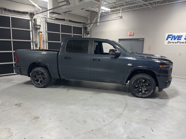 New 2026 RAM 1500 4x4 Crew Cab video 1